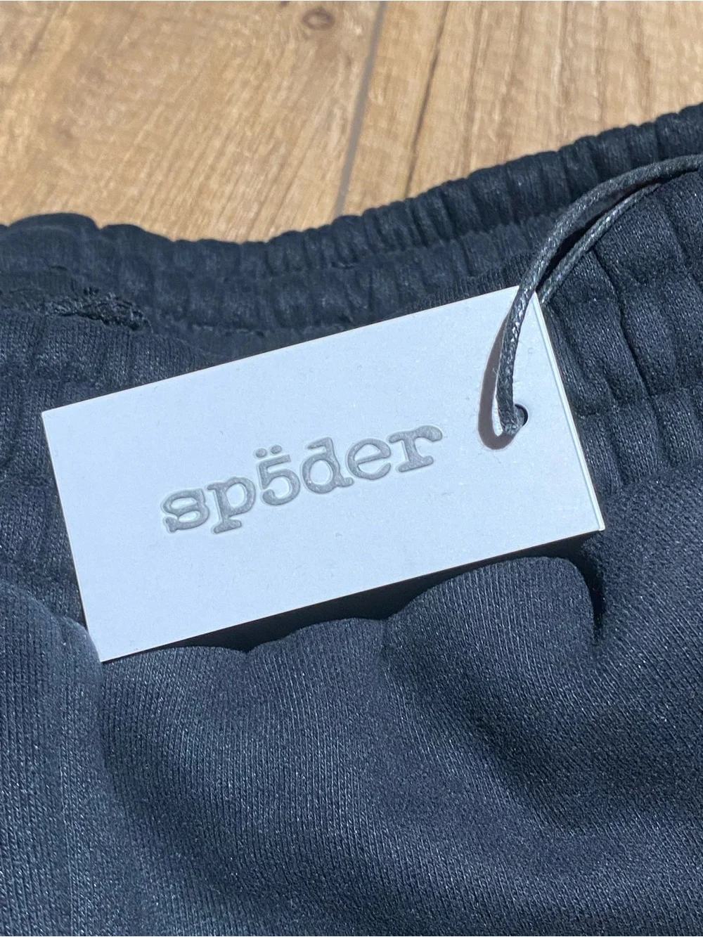 Sp5der Black Beluga Outline Black and Red Shorts Brand New Mens Size Small